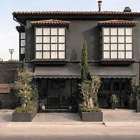 The Local House 5*