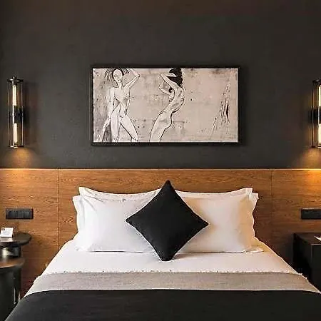 The Local House 5*